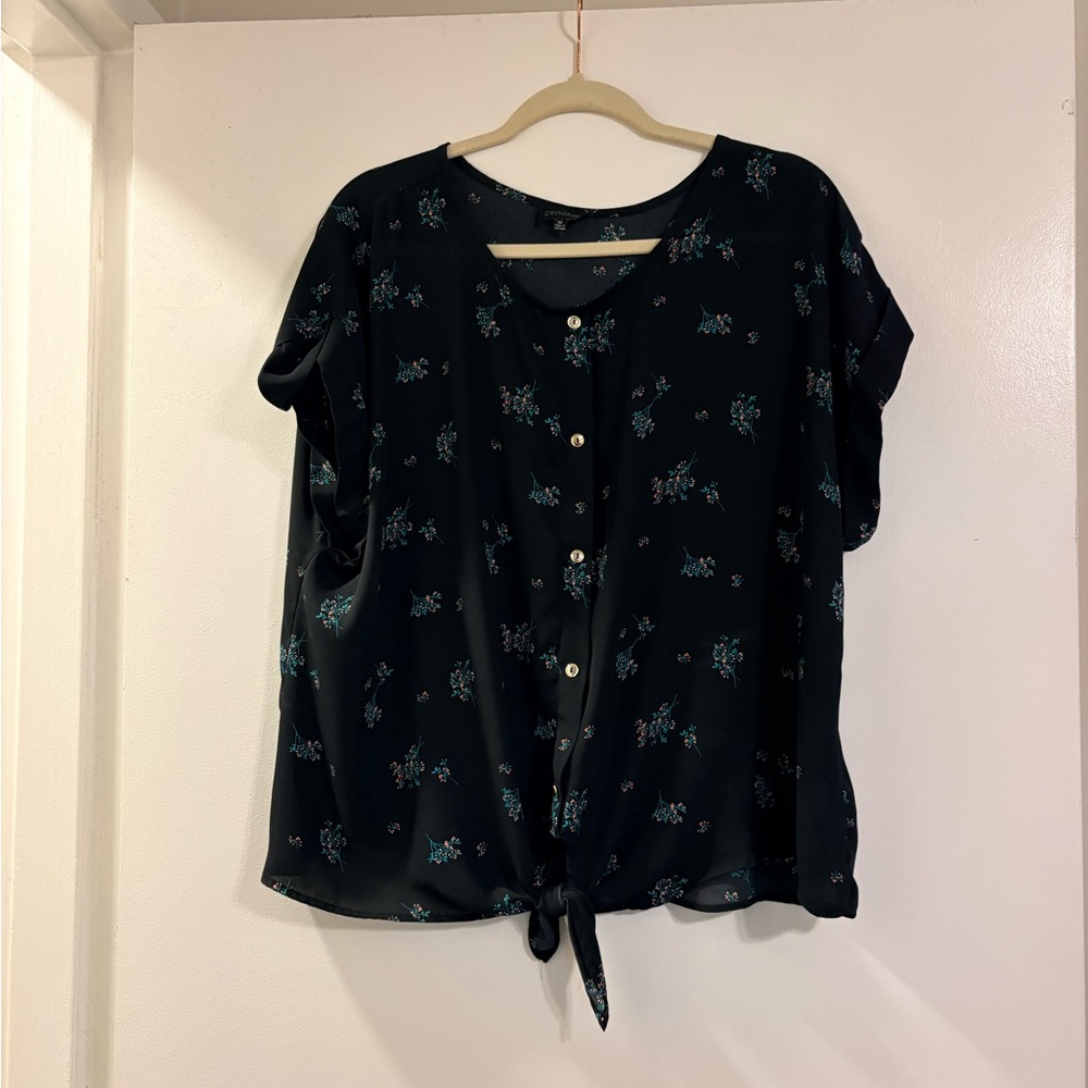 Zenobia Black Floral Women's Blouse